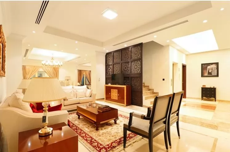 Residential Ready Property 5 Bedrooms F/F Apartment  for sale in Al Sadd , Doha #16165 - 1  image 